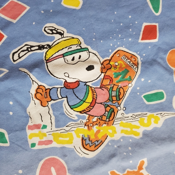 Vintage 1958 Snoopy Winter Sports Flat Bed Sheet Fabric Twin - Picture 6 of 10